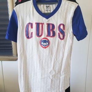 Xs Cubs baseball tee